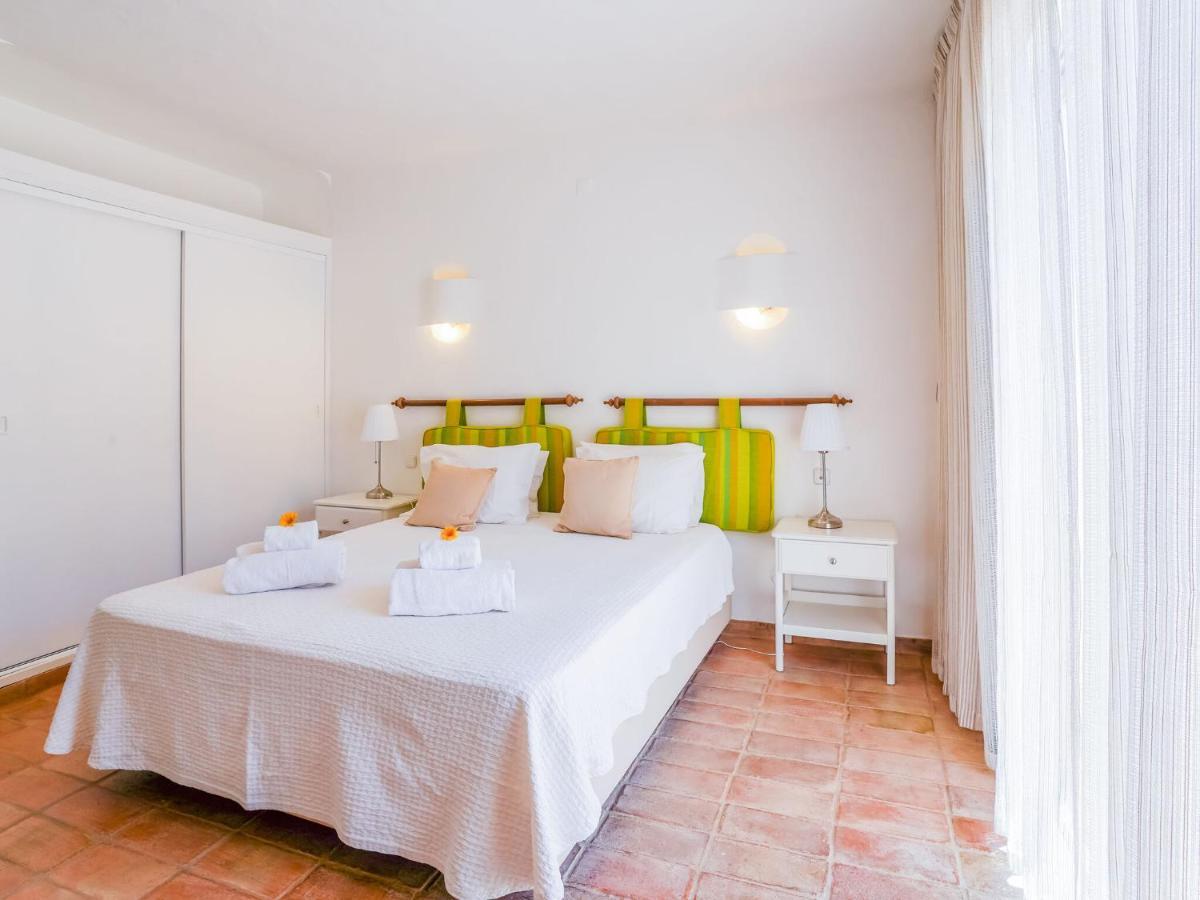 Roofed Villa In Albufeira With Private Swimming Pool Olhos de Agua  Zimmer foto